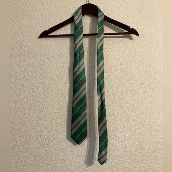 Harry Potter Polo w/ Cape - Picture 9 of 9